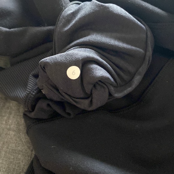 Lululemon wrap jacket - Picture 5 of 5